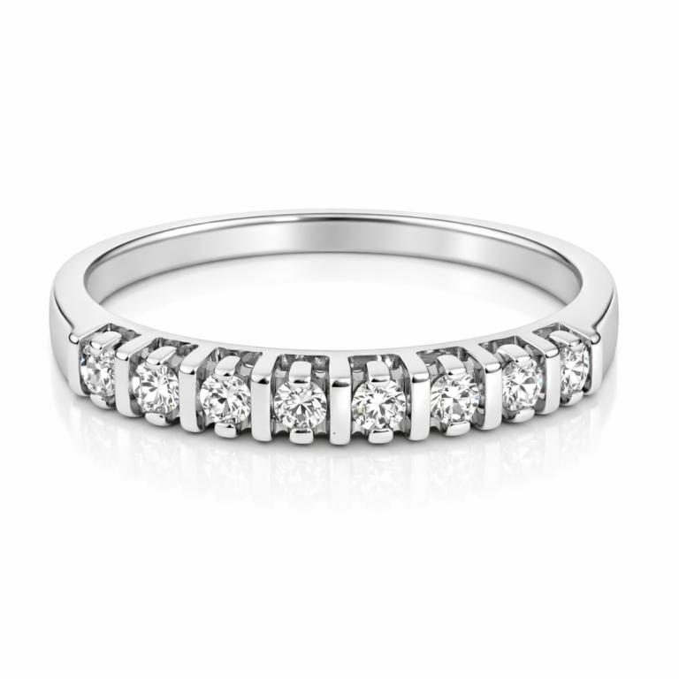 18kt White Gold Ring with 0.2ct Natural Diamond