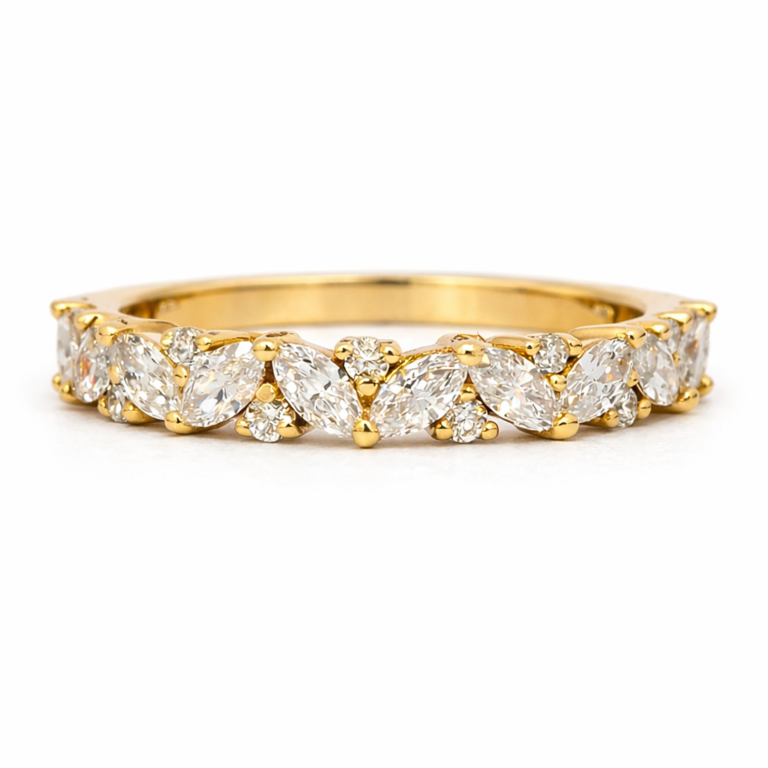 18kt gold ring weighing 3.4g