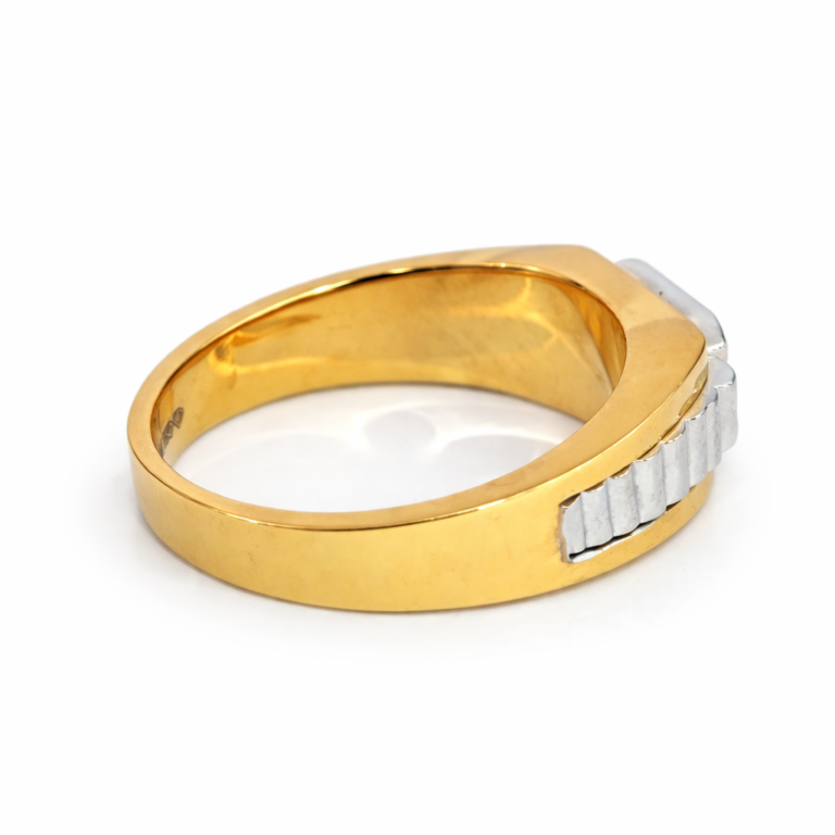 18kt yellow and white gold ring 8.79g thumbnail 3