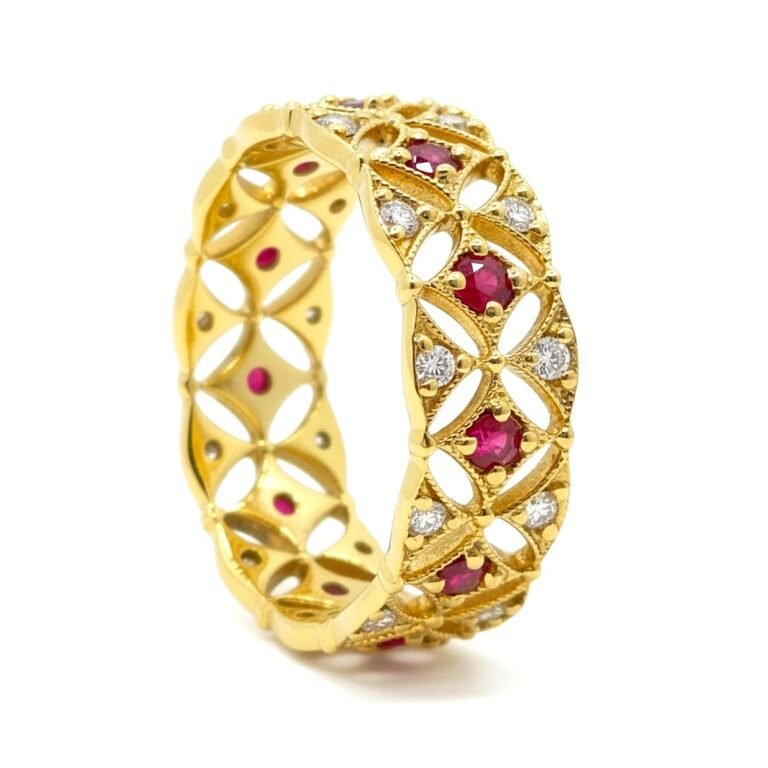 18kt Gold Ring 3.82g with 0.33ct Diamond and 0.38ct Ruby thumbnail 3