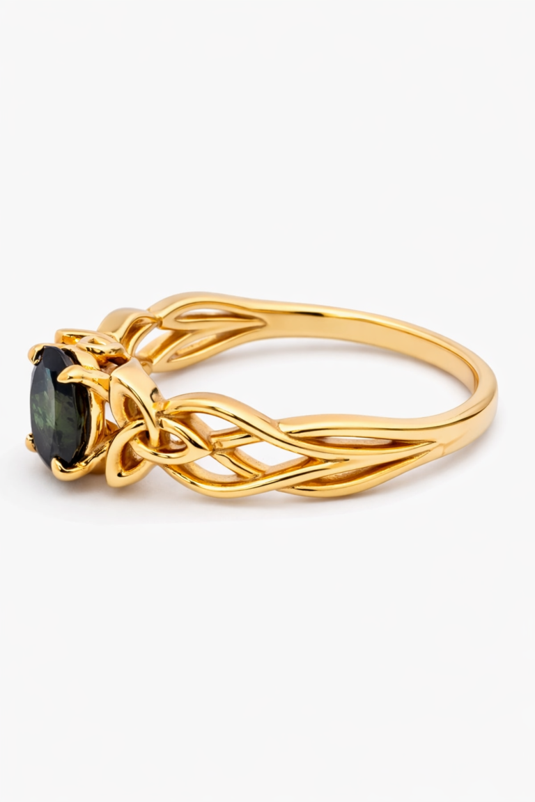 18kt Gold Ring 4.93g with 1ct Sapphire thumbnail 2