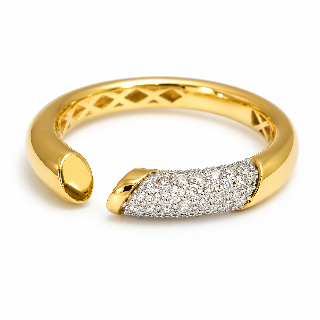Aurora Glow 18K