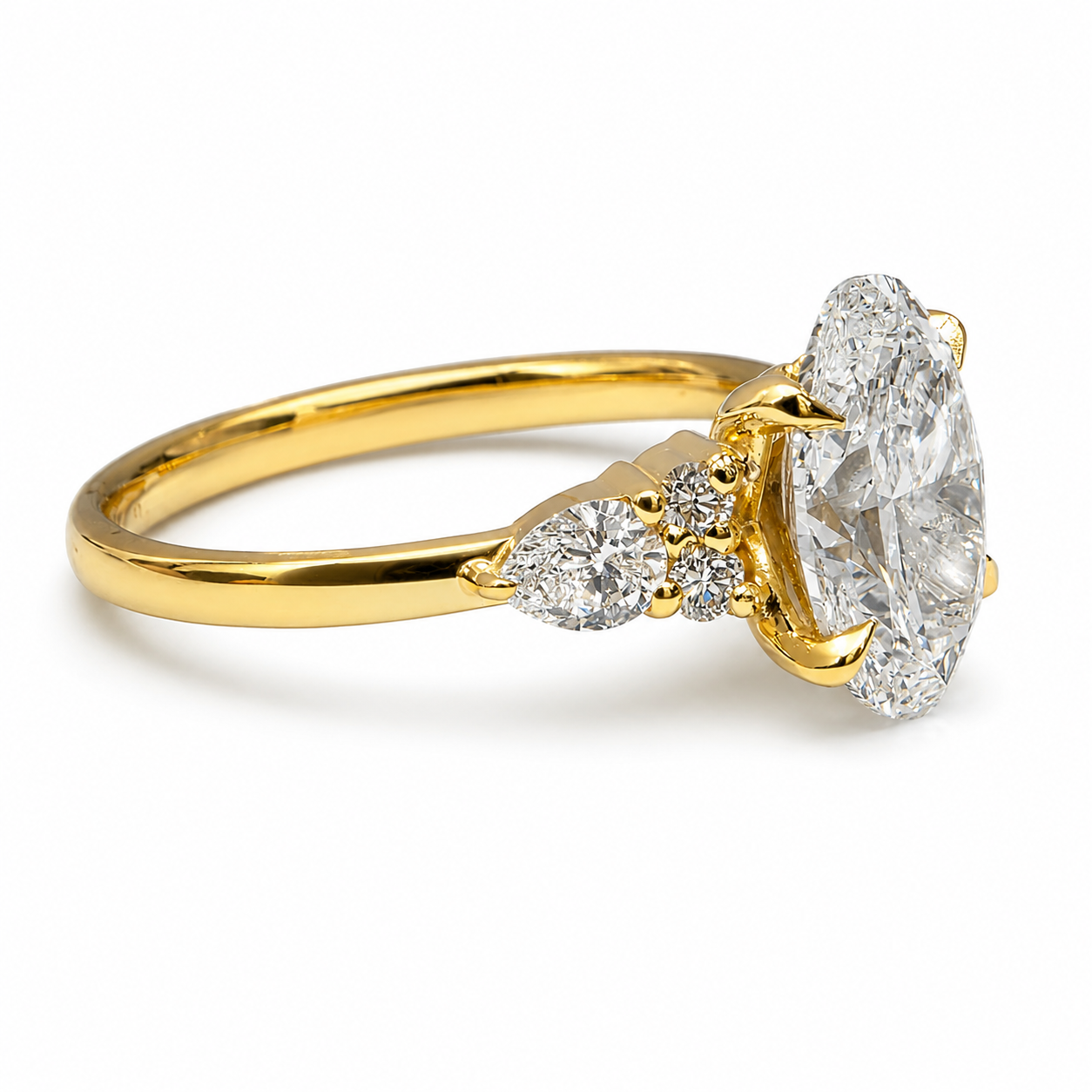 Oval Lumière 18kt Diamind 2.47ct - Image 3